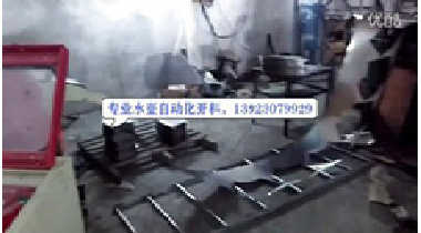電水壺扇形料自動化開料，MT料架收放料，兩臺NC送料機，兩臺沖床連線自動化開料